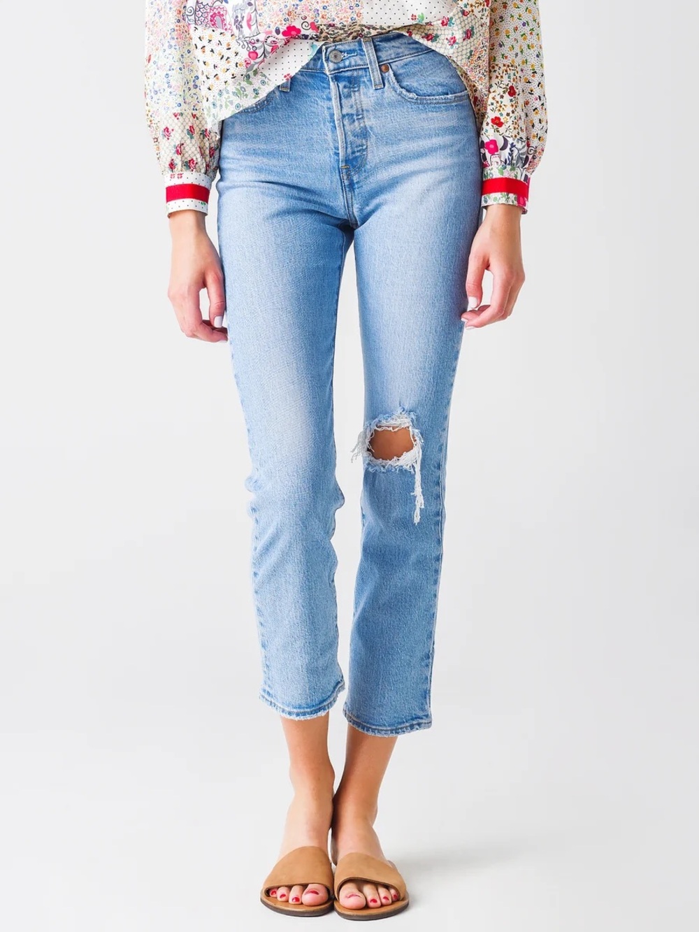 Levi’s Premium Wedgie Straight Jeans Medium Blue Distressed Women’s Size 29